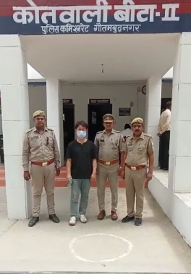 रेस्टोरेंट की आड़ में बार चला रहा कोरियाई गिरफ्तार