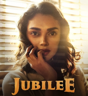 अदिति का 'जुबली' किरदार पुरुषों की दुनिया में समान शक्ति रखता है अदिति का 'जुबली' किरदार पुरुषों की दुनिया में समान शक्ति रखता है