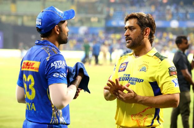 आईपीएलः डीआरएस को फैंस क्यों कह रहे हैं 'धोनी रिव्यू सिस्टम'