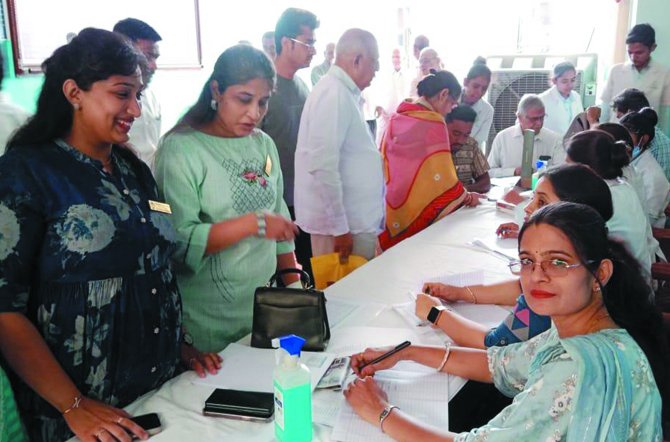 महेश्वरी युवा मंडल का फ्री मेगा मेडिकल कैंप