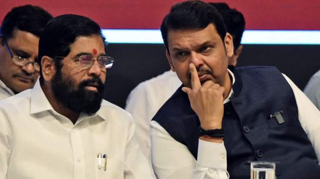 महाराष्ट्र में एकनाथ शिंदे सरकार के गिरने की अटकलें क्यों? महाराष्ट्र में एकनाथ शिंदे सरकार के गिरने की अटकलें क्यों?