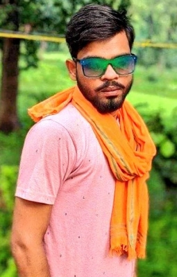 जेल जाने के बावजूद अतीक हत्याकांड का आरोपी सोशल मीडिया पर सक्रिय