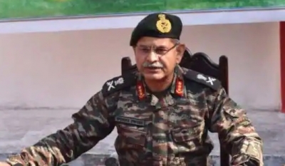 राजौरी मुठभेड़: एक आतंकवादी ढेर, सेना के शीर्ष कमांडर ने की अभियान की समीक्षा राजौरी मुठभेड़: एक आतंकवादी ढेर, सेना के शीर्ष कमांडर ने की अभियान की समीक्षा