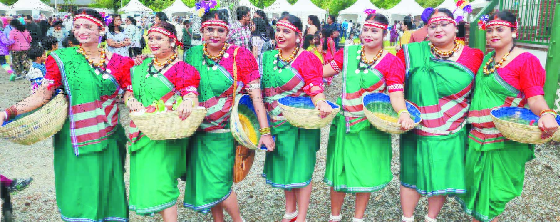 फेस्टिवल ऑफ इंडिया में नाचा का सुआ नृत्य पूरे नॉर्थ कैरोलिना शहर में बना चर्चा का विषय  