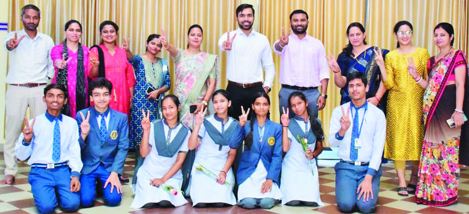 शिवोम विद्यापीठ होनहारों ने सिद्ध की श्रेष्ठता