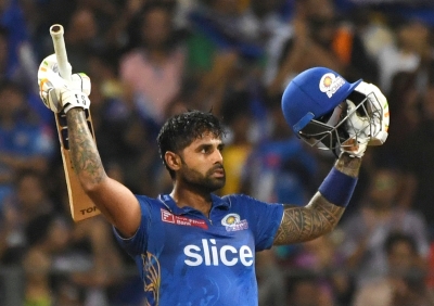 सूर्यकुमार जैसे बल्लेबाज गेंदबाजों को काफी दबाव में डालते हैं: आशीष कपूर