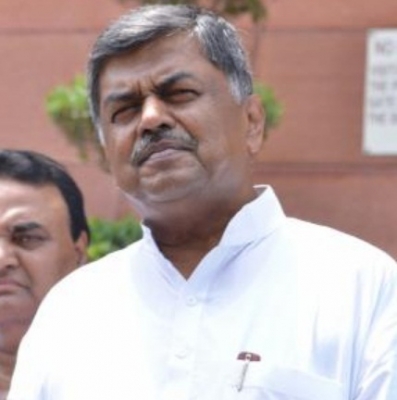 कर्नाटक में नया सीएम चुनने के लिए कांग्रेस विधायक दल ने सीक्रेट बैलट से किया वोट: हरिप्रसाद कर्नाटक में नया सीएम चुनने के लिए कांग्रेस विधायक दल ने सीक्रेट बैलट से किया वोट: हरिप्रसाद