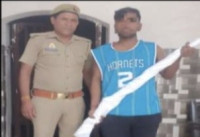 बिजनौर : बन्दूक के साथ बनाया वीडियो, हुआ गिरफ्तार बिजनौर : बन्दूक के साथ बनाया वीडियो, हुआ गिरफ्तार
