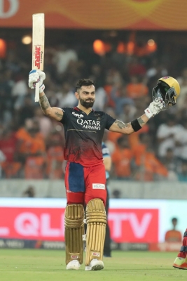 शतक बनाने के बाद कोहली का आलोचकों को जवाब, मुझे परवाह नहीं कोई क्या कहता है