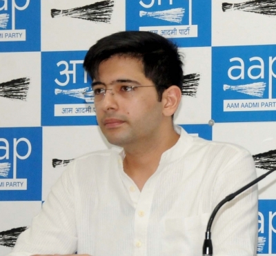 केंद्र के अध्यादेश पर राघव चड्ढा बोले, 'संवैधानिक शक्तियों का उल्लंघन' केंद्र के अध्यादेश पर राघव चड्ढा बोले, 'संवैधानिक शक्तियों का उल्लंघन'