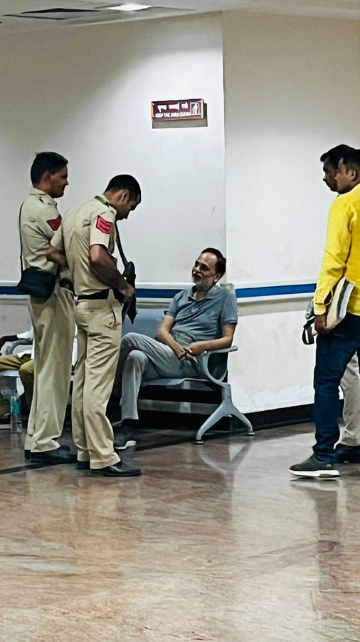 सत्येंद्र जैन को स्वास्थ्य आधार पर सुप्रीम कोर्ट से मिली छह हफ्ते की जमानत सत्येंद्र जैन को स्वास्थ्य आधार पर सुप्रीम कोर्ट से मिली छह हफ्ते की जमानत