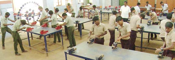 दक्षिण पूर्व मध्य रेलवे नि:शुल्क औद्योगिक प्रशिक्षण से राष्ट्र आत्मनिर्भरता की ओर