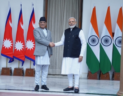 पीएम मोदी व नेपाल के पीएम प्रचंड ने की द्विपक्षीय वार्ता पीएम मोदी व नेपाल के पीएम प्रचंड ने की द्विपक्षीय वार्ता