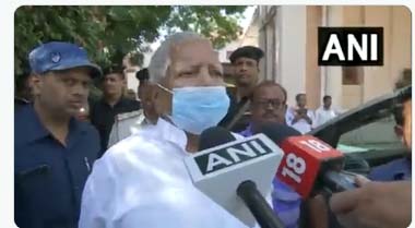 लालू यादव ने कहा- लापरवाही की वजह से हुआ ओडिशा रेल हादसा लालू यादव ने कहा- लापरवाही की वजह से हुआ ओडिशा रेल हादसा