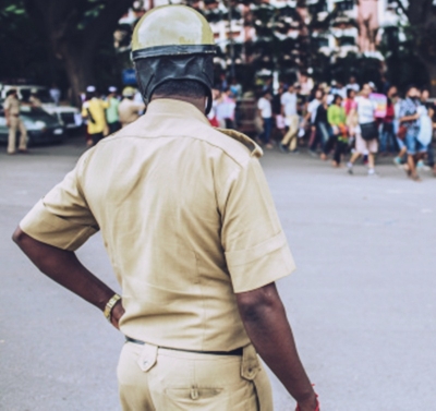 कोल्हापुर हिंसा: बेलगावी की सीमा पर कर्नाटक पुलिस हाई अलर्ट पर कोल्हापुर हिंसा: बेलगावी की सीमा पर कर्नाटक पुलिस हाई अलर्ट पर