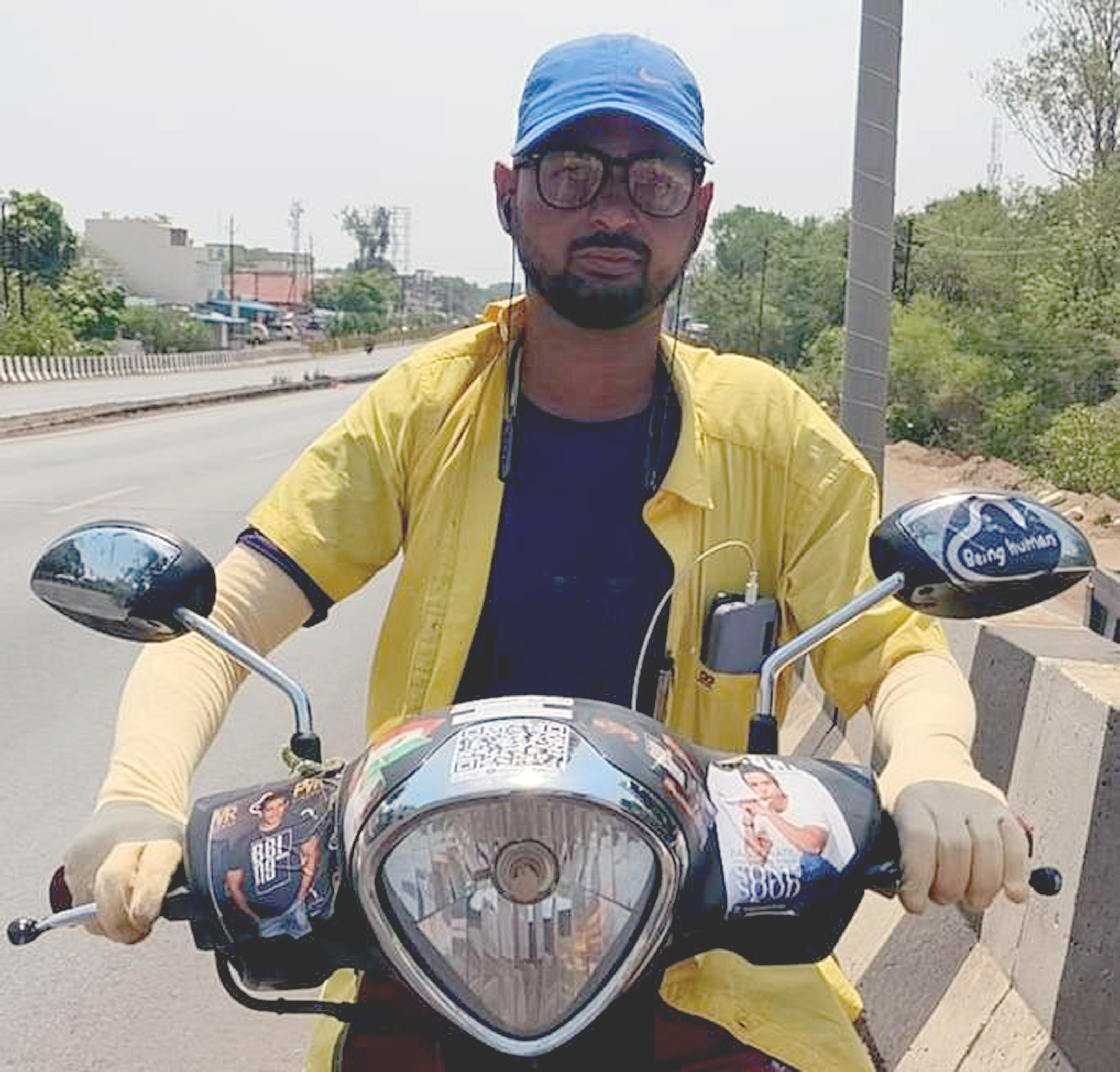 किडनी रोगग्रस्त भाई की जान बचाने झारखंड का युवक स्कूटी से मुम्बई के सफर में ... किडनी रोगग्रस्त भाई की जान बचाने झारखंड का युवक स्कूटी से मुम्बई के सफर में ...