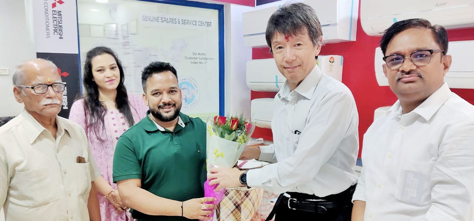 मित्सुबिशी इलेक्ट्रिक डायरेक्टर की अग्रिम कॉर्पोरेशन संचालक से भेंट-व्यापार चर्चा