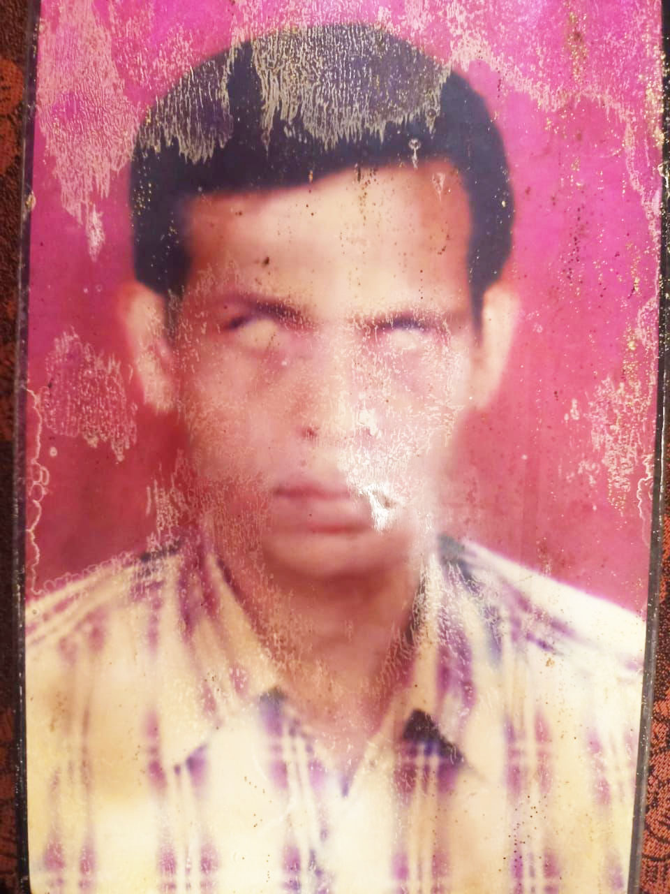 पिता की लाठी, जिसे उसकी आवाज मिली