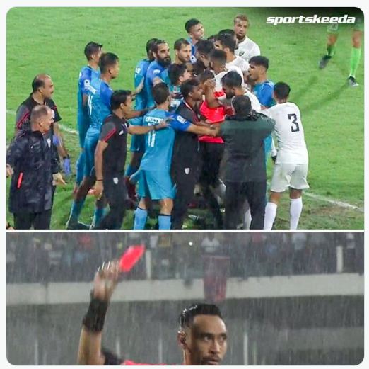 भारत पाकिस्तान मैच: क्यों भिड़े खिलाड़ी, भारतीय कोच ने क्या किया कि मिल गया रेड कार्ड