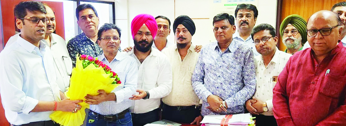 जीएसटी आयुक्त से विसंगतियों को दूर करने कैट ने की चर्चा