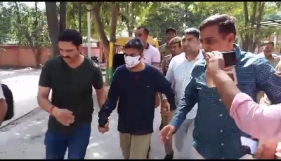 बद्दो ने पुलिस से कहा, दादी व मां पाकिस्तान की, इसलिए रिश्तेदारों के नंबर हैं सेव बद्दो ने पुलिस से कहा, दादी व मां पाकिस्तान की, इसलिए रिश्तेदारों के नंबर हैं सेव