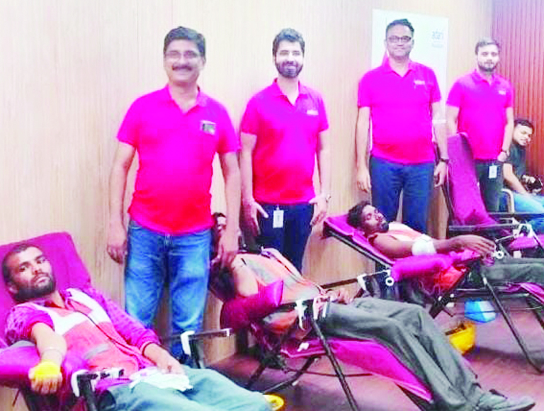 अदाणी समूह ने छत्तीसगढ़ में किया 1300 यूनिट+ रक्तदान
