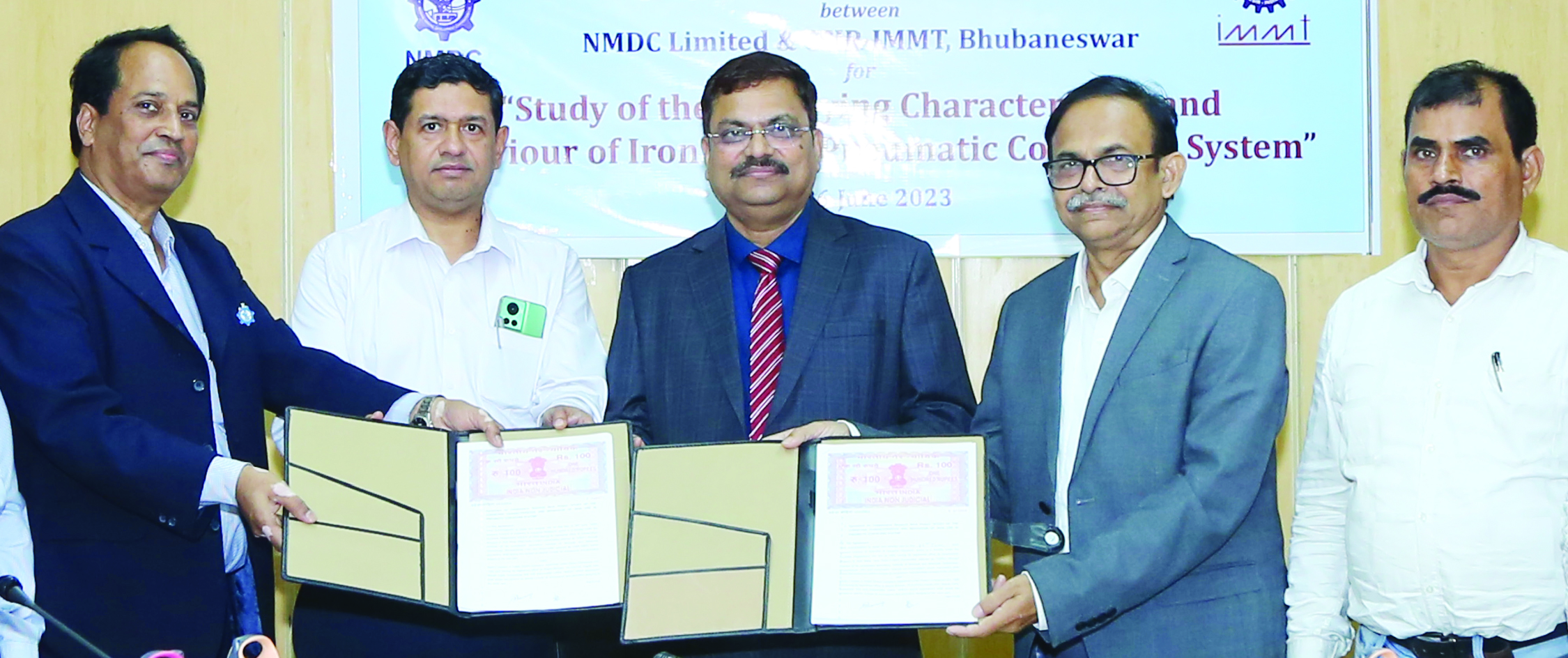 एनएमडीसी और सीएसआईआर-आईएमएमटी  ने सहयोगी अनुसंधान समझौते पर हस्ताक्षर किए