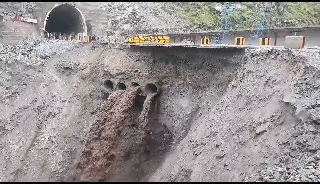 ‘छत्तीसगढ़’ का संपादकीय : देखें वीडियो: पहाड़ी राज्यों की तबाही में अकेले बारिश जिम्मेदार नहीं