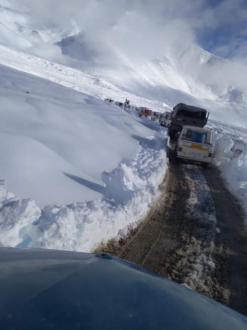 इजराइलियों समेत 50 हजार पर्यटक निकाले गए : हिमाचल सीएम इजराइलियों समेत 50 हजार पर्यटक निकाले गए : हिमाचल सीएम