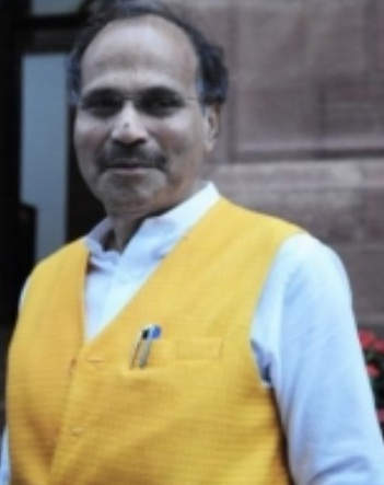 मणिपुर मसले पर लोक सभा में हंगामा, कांग्रेस से सोनिया एवं चौधरी ने संभाला मोर्चा मणिपुर मसले पर लोक सभा में हंगामा, कांग्रेस से सोनिया एवं चौधरी ने संभाला मोर्चा