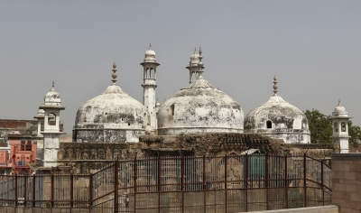 मस्जिद समिति ने ज्ञानवापी मस्जिद सर्वेक्षण आदेश के खिलाफ इलाहाबाद हाईकोर्ट का किया रुख मस्जिद समिति ने ज्ञानवापी मस्जिद सर्वेक्षण आदेश के खिलाफ इलाहाबाद हाईकोर्ट का किया रुख