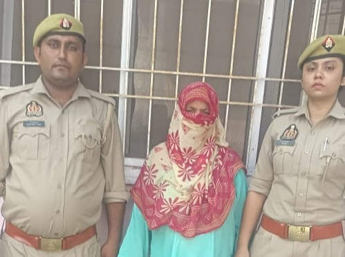 बिजनौर में 6 वर्षीय नाबालिग पोते की हत्या के आरोप में दादी गिरफ्तार बिजनौर में 6 वर्षीय नाबालिग पोते की हत्या के आरोप में दादी गिरफ्तार