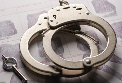 बेंगलुरु में धर्म परिवर्तन की धमकी देकर पैसे ऐंठने वाले हनी ट्रैप गिरोह का भंडाफोड़ बेंगलुरु में धर्म परिवर्तन की धमकी देकर पैसे ऐंठने वाले हनी ट्रैप गिरोह का भंडाफोड़