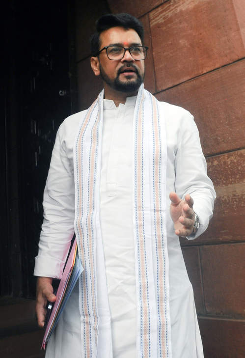 मणिपुर पर राजनीति कर रहा विपक्ष: अनुराग ठाकुर मणिपुर पर राजनीति कर रहा विपक्ष: अनुराग ठाकुर