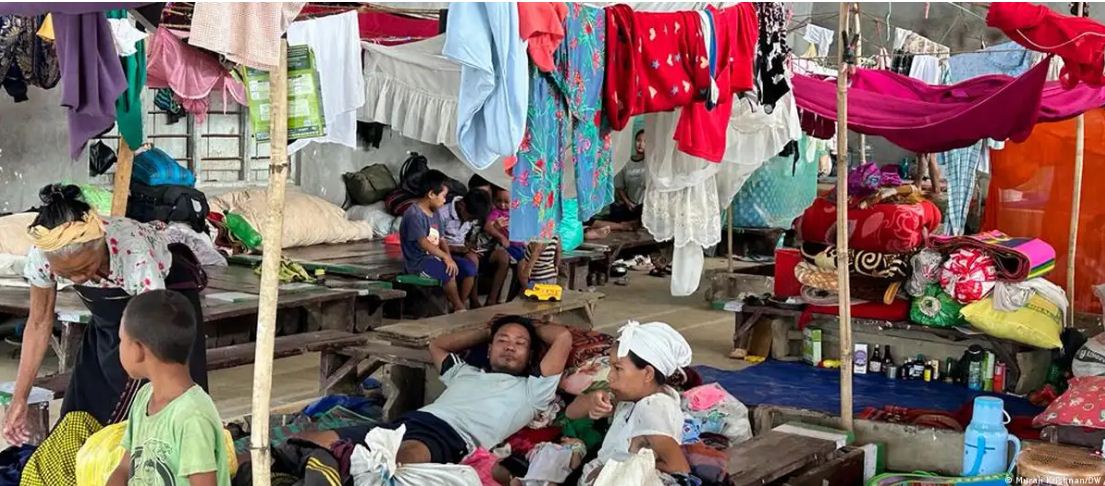 मणिपुर: हिंसा के कारण 14 हजार स्कूली बच्चे विस्थापित