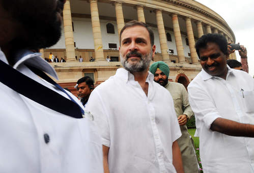 मेरा घर पूरा हिंदुस्तान है : राहुल गांधी मेरा घर पूरा हिंदुस्तान है : राहुल गांधी