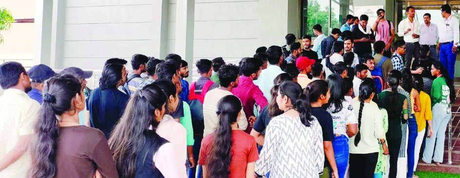 रावतपुरा विधार्थियों ने किया शैक्षणिक भ्रमण