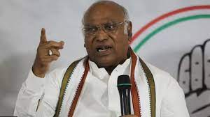 मोदी सरकार ने देश की स्वास्थ्य प्रणाली को ‘बीमार’ बना दिया: खरगे