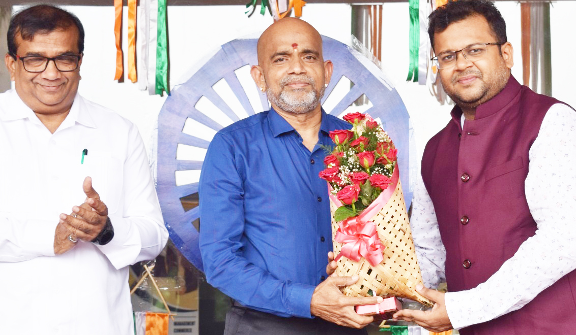 पूरे विश्व में भारत की पहचान सबसे अलग, हमें इसे हमेशा साथ रखना चाहिए-एस एन स्वामी 