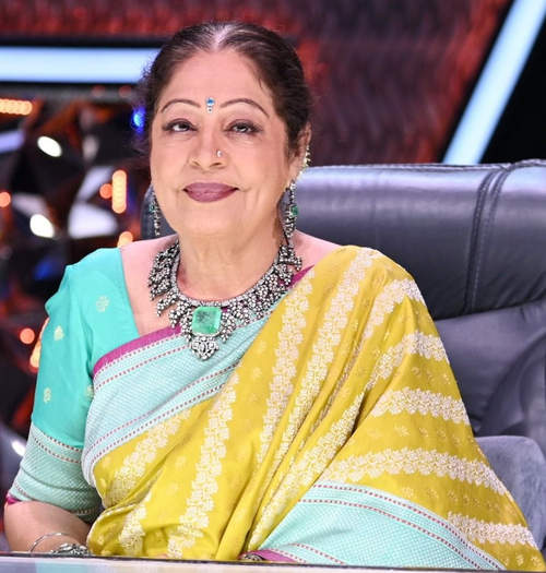 आईजीटी 10: किरण खेर ने फिल्म 'वीर जारा' के शूटिंग के दिनों को किया याद आईजीटी 10: किरण खेर ने फिल्म 'वीर जारा' के शूटिंग के दिनों को किया याद