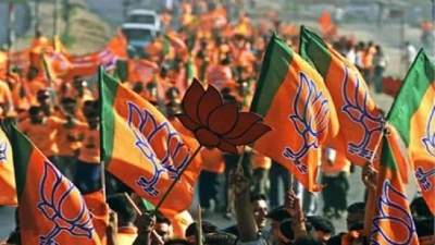 अगले लोक सभा चुनाव में भाजपा काट सकती है 65 से ज्यादा वर्तमान सांसदों का टिकट अगले लोक सभा चुनाव में भाजपा काट सकती है 65 से ज्यादा वर्तमान सांसदों का टिकट