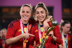 स्पेन के विश्व कप जीतने के बाद कारमोना को पिता की मौत की खबर मिली