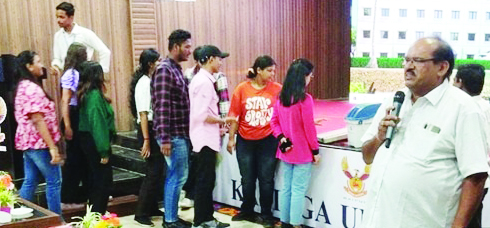 छत्तीसगढ़ निर्वाचन आयोग ने कलिंगा  विवि में ईवीएम जागरूकता और प्रशिक्षण 