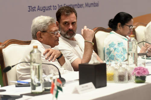 इंडिया गठबंधन में टीएमसी की मौजूदगी पर पश्चिम बंगाल कांग्रेस का विद्रोह गंभीर