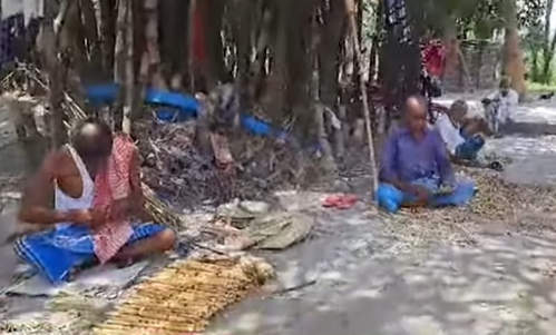 बिहार में एक गांव के मुस्लिम परिवारों को हर साल रहता है जन्माष्टमी पर्व का इंतजार बिहार में एक गांव के मुस्लिम परिवारों को हर साल रहता है जन्माष्टमी पर्व का इंतजार