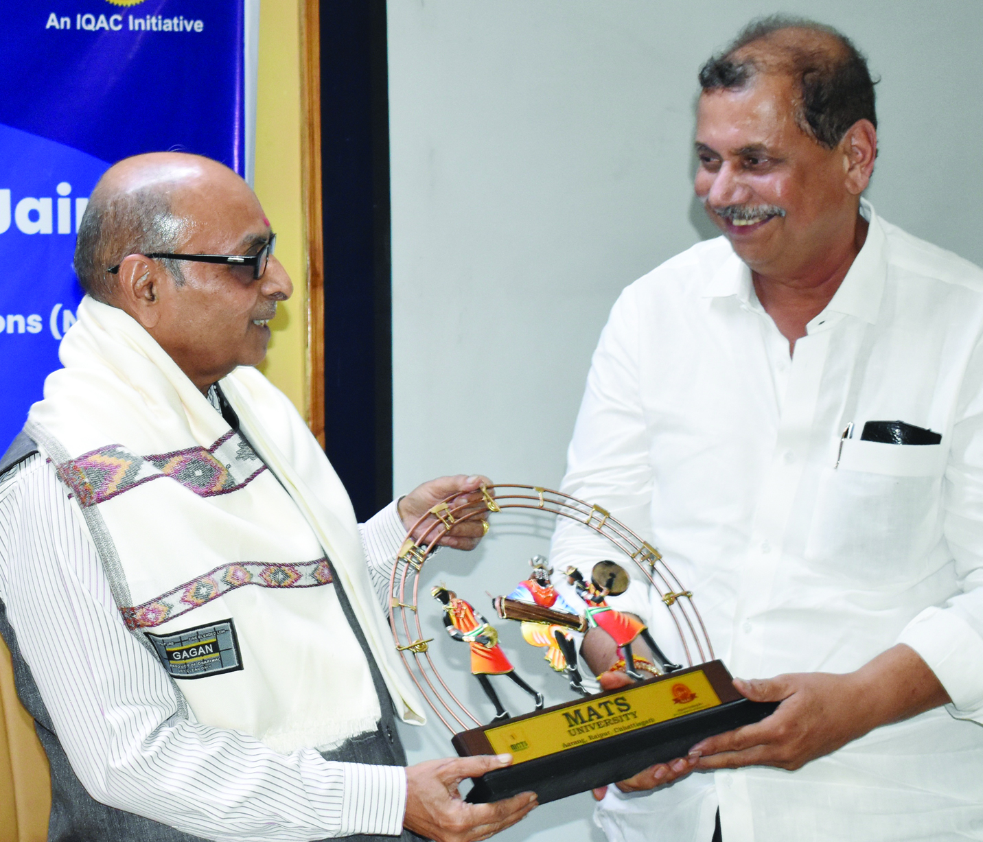 शिक्षा से बड़ा कोई दान नहीं -जस्टिस नरेंद्र कुमार जैन