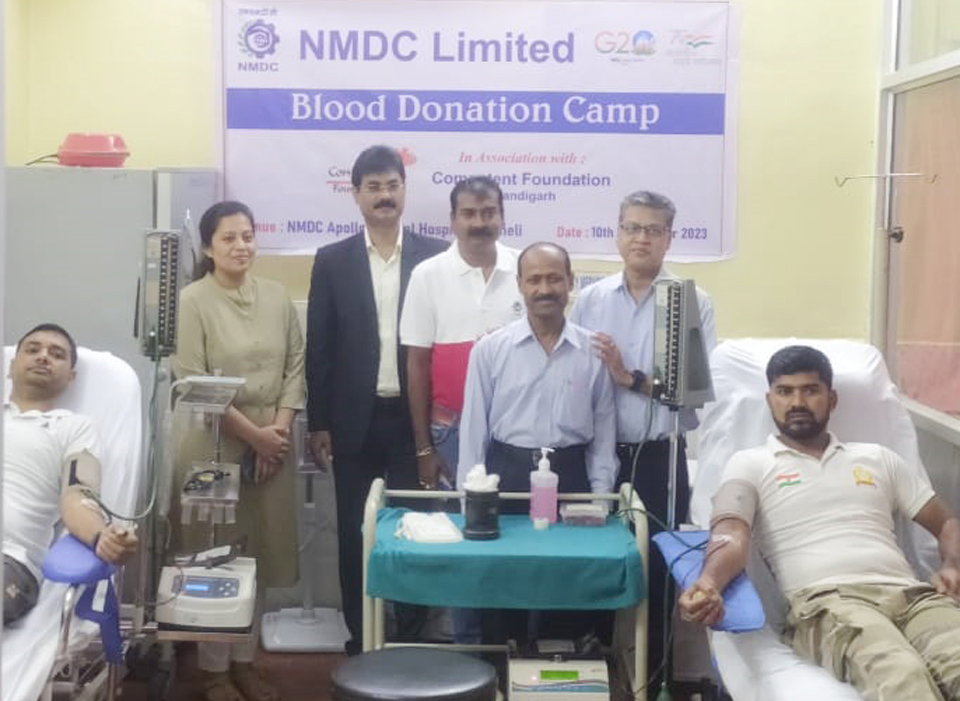 एनएमडीसी बचेली महा रक्तदान शिविर, 70 से ज्यादा यूनिट एकत्रित