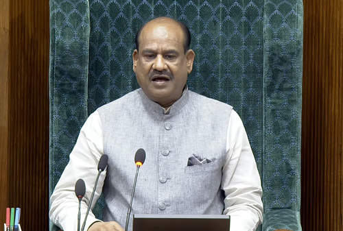 विशेषसत्र के दौरान लोकसभा में 160 प्रतिशत हुआ काम : अध्यक्ष ओम बिरला विशेषसत्र के दौरान लोकसभा में 160 प्रतिशत हुआ काम : अध्यक्ष ओम बिरला