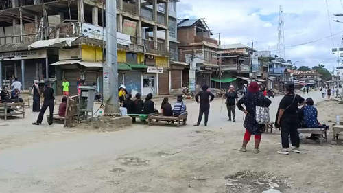 मणिपुर मानवाधिकार आयोग ने छात्रों के आंदोलन के दौरान पुलिस की ज्यादती पर रिपोर्ट मांगी मणिपुर मानवाधिकार आयोग ने छात्रों के आंदोलन के दौरान पुलिस की ज्यादती पर रिपोर्ट मांगी