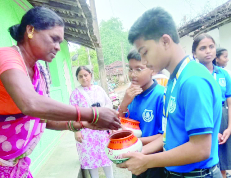 जेपी इंटरनेशनल स्कूल द्वारा  मेरी माटी, मेरा देश जागरूकता 